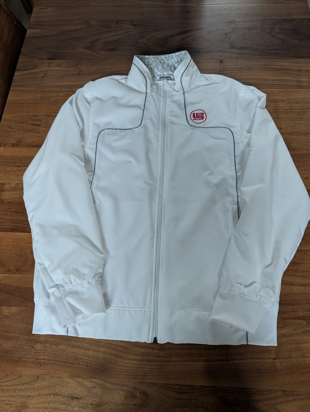 EUC 2007 Nike LeBron James "Graffiti" Warmup Zip-Up Jacket - White, Medium
